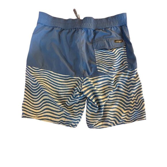 Volcom big boys Quadra slate blue, swim board shorts, size 32 - Picture 3 of 5
